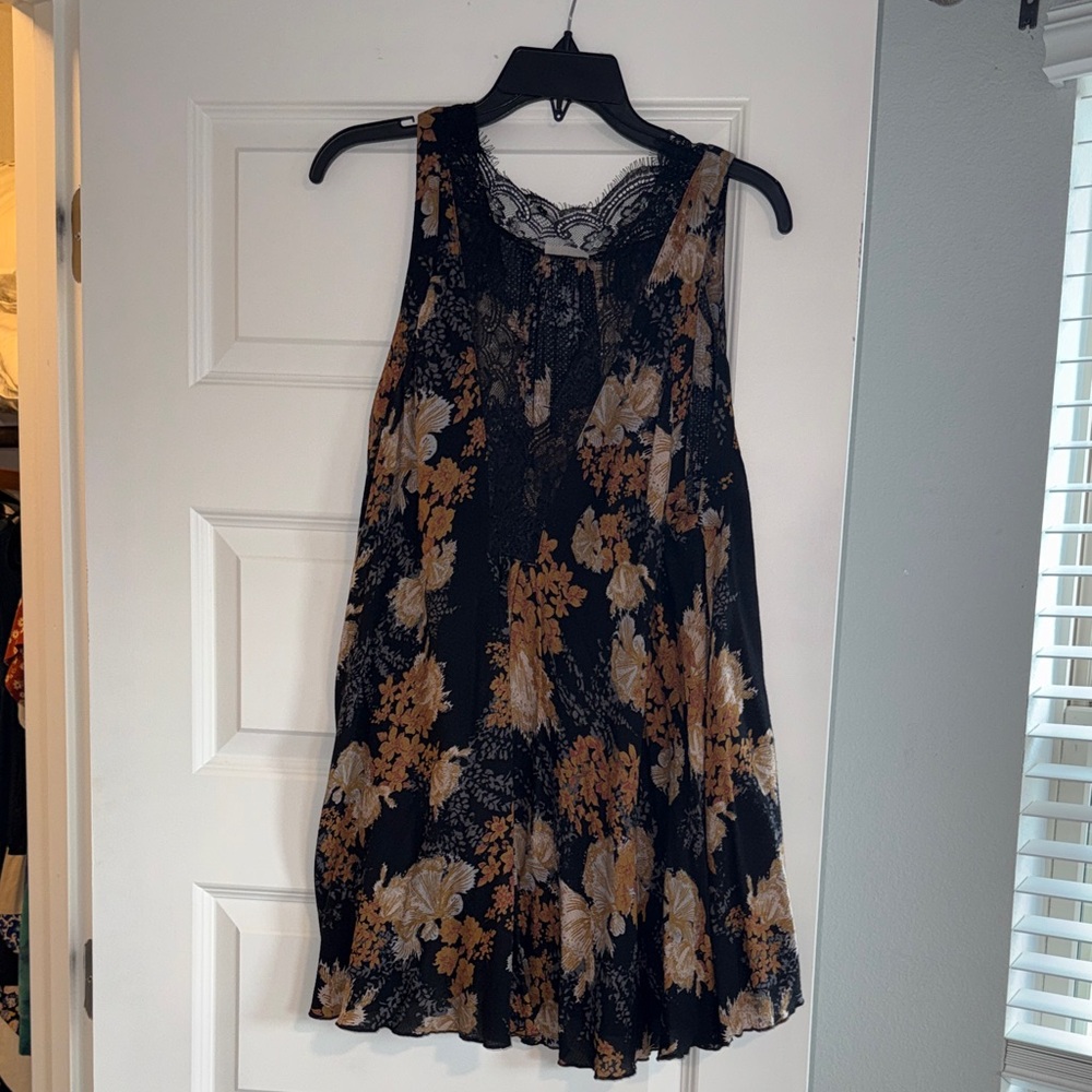 Free People Small Intimately Black Floral Top Lace Sheer Sleeveless Tunic
